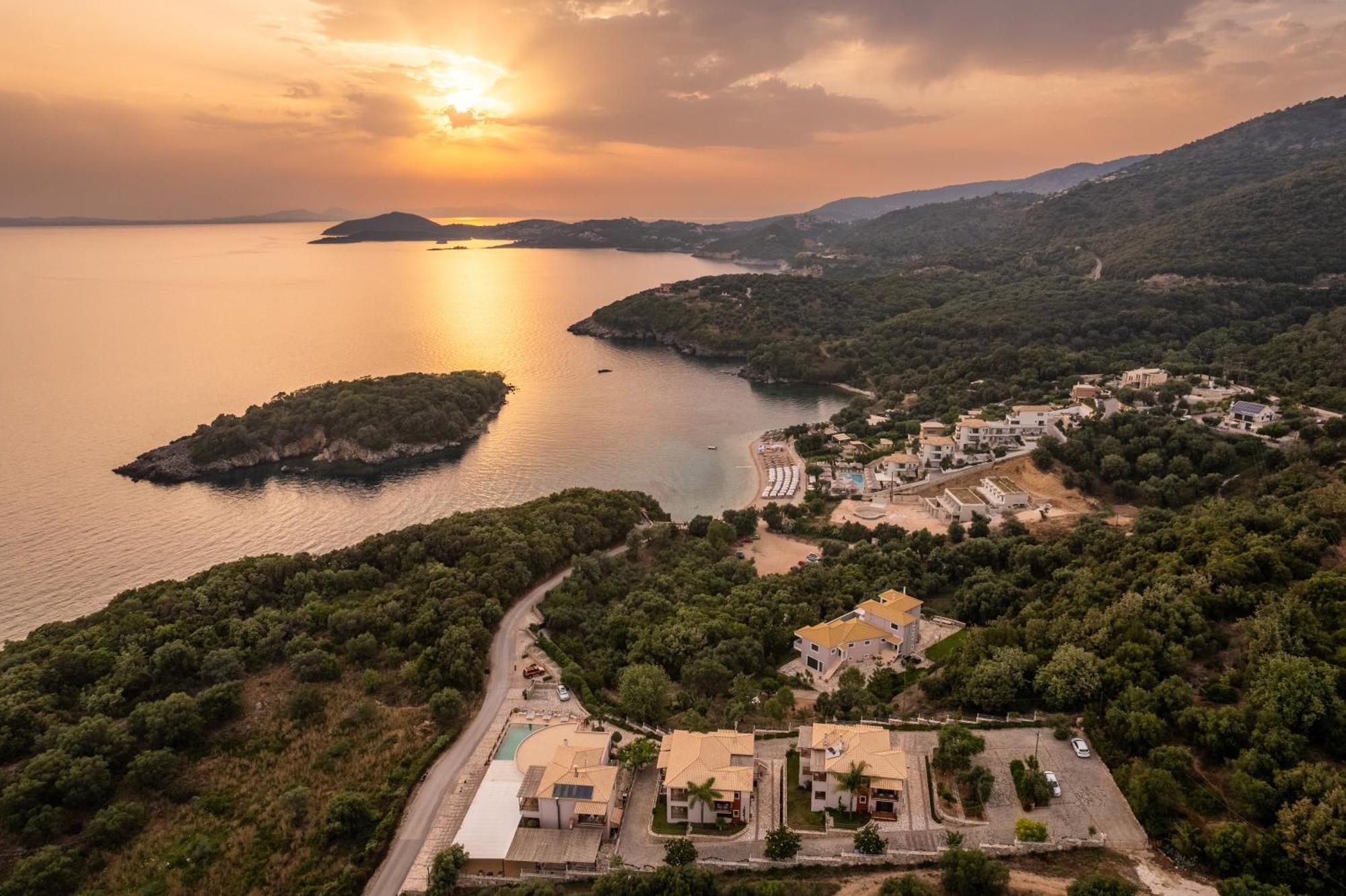 Aparthotel 3aktes & 3*