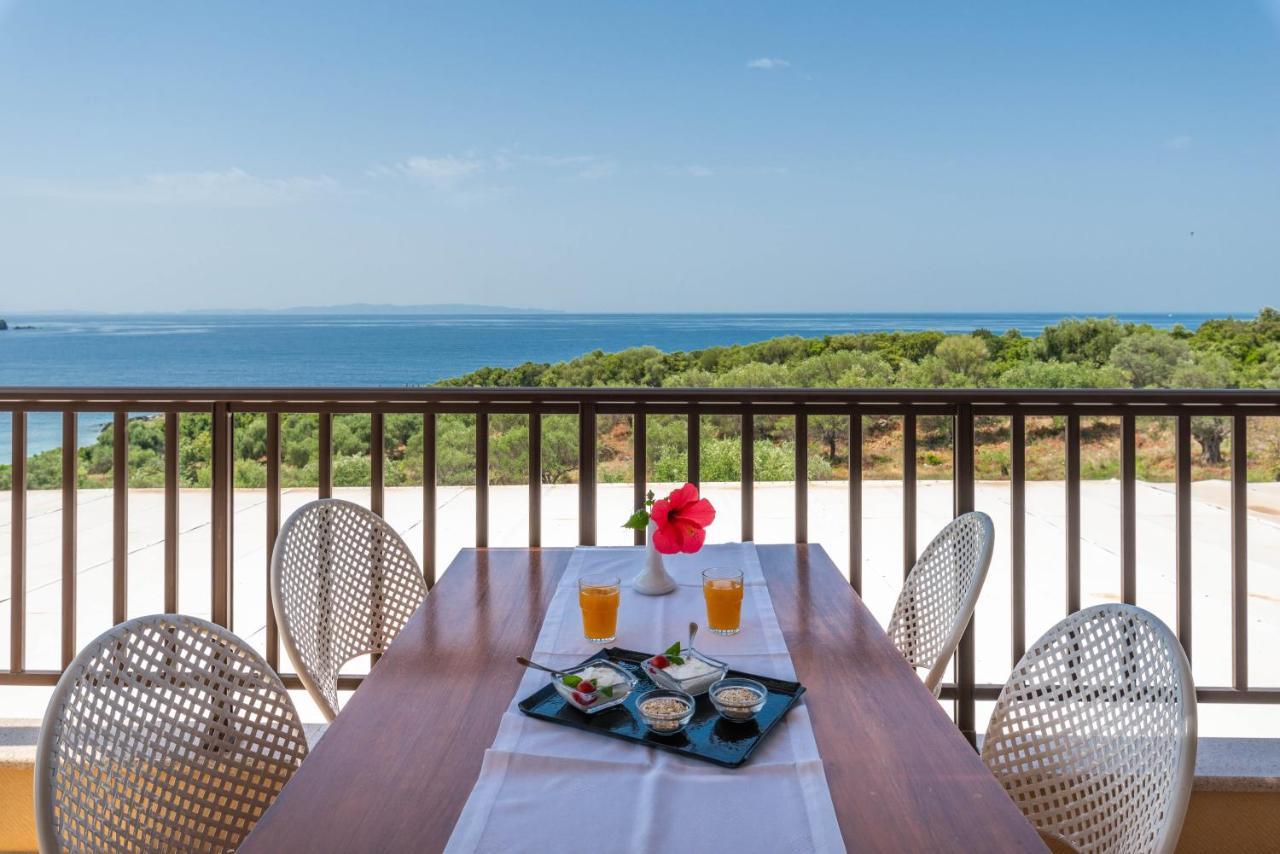 Aparthotel 3aktes & 3*