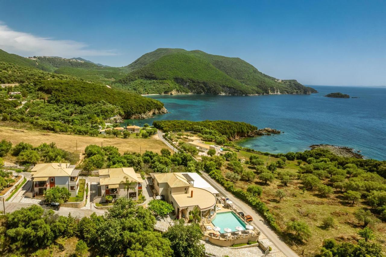 Aparthotel 3aktes & 3*