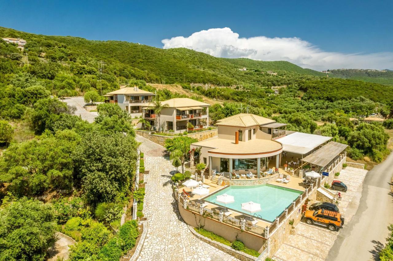 3aktes & 3* Sivota (Epirus)